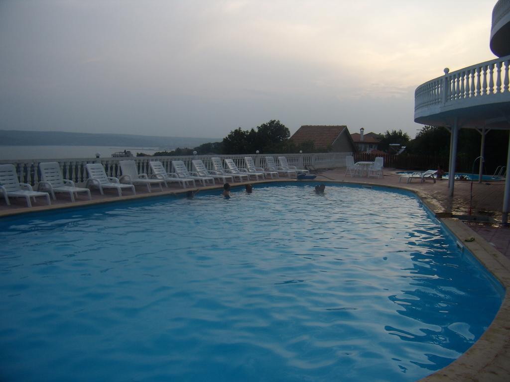 Family Hotel Casablanca Green Varna ภายนอก รูปภาพ